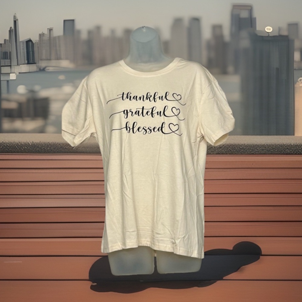 Thankful Grateful Blessed Cream Tee NWOT